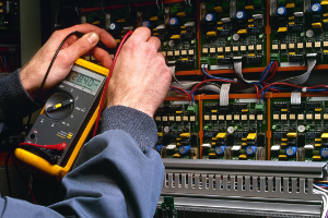 Addetto allo svolgimento di lavori elettrici PES - PAV - PEI "Norma CEI 11-27:2025"